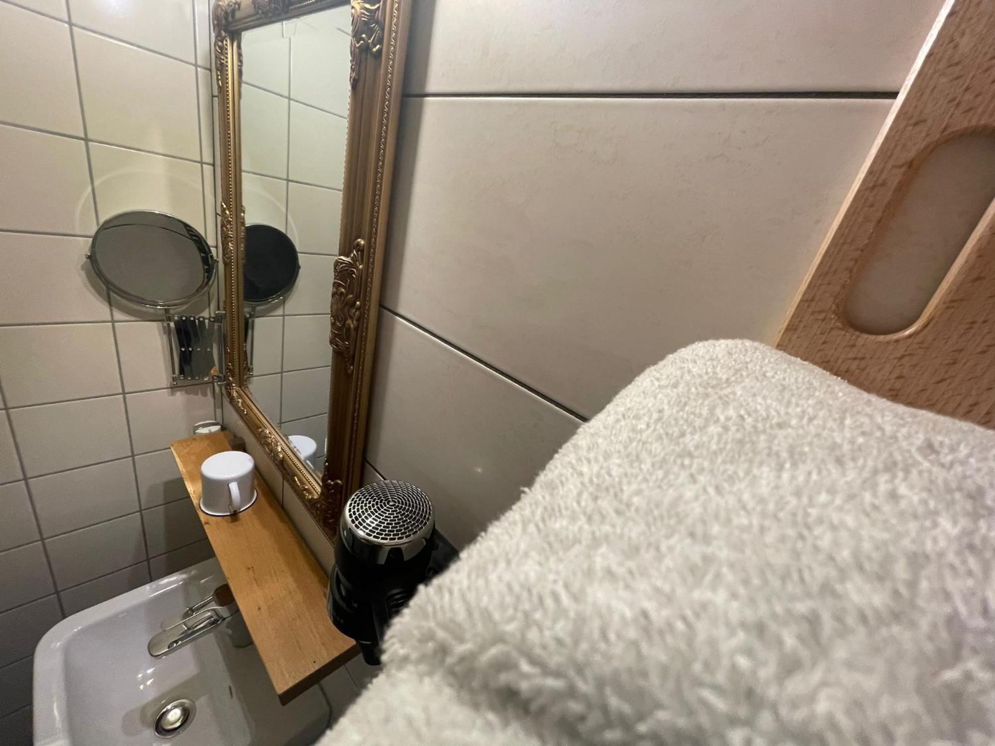 Koby Work&Stay Souterrain Apartment, Wifi&Komfort Herford Luaran gambar